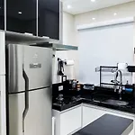 Apto Beira Mar Toninhas Em Condominio
