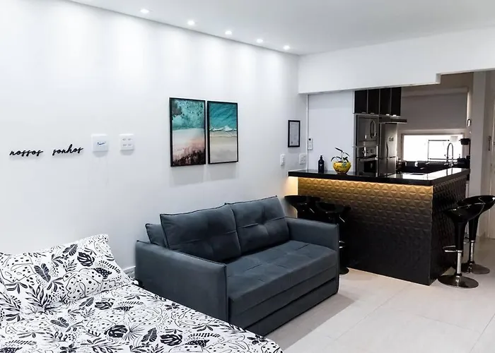 Apto Beira Mar Toninhas Em Condominio