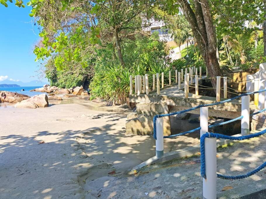 Apartamento Apto Beira Mar Toninhas Em *