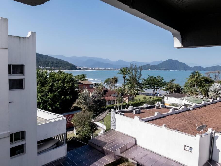 Apto Beira Mar Toninhas Em Apartamento Ubatuba