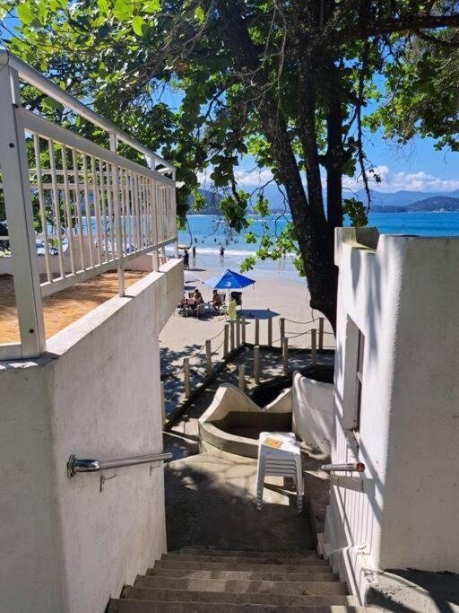 Apto Beira Mar Toninhas Em Ubatuba